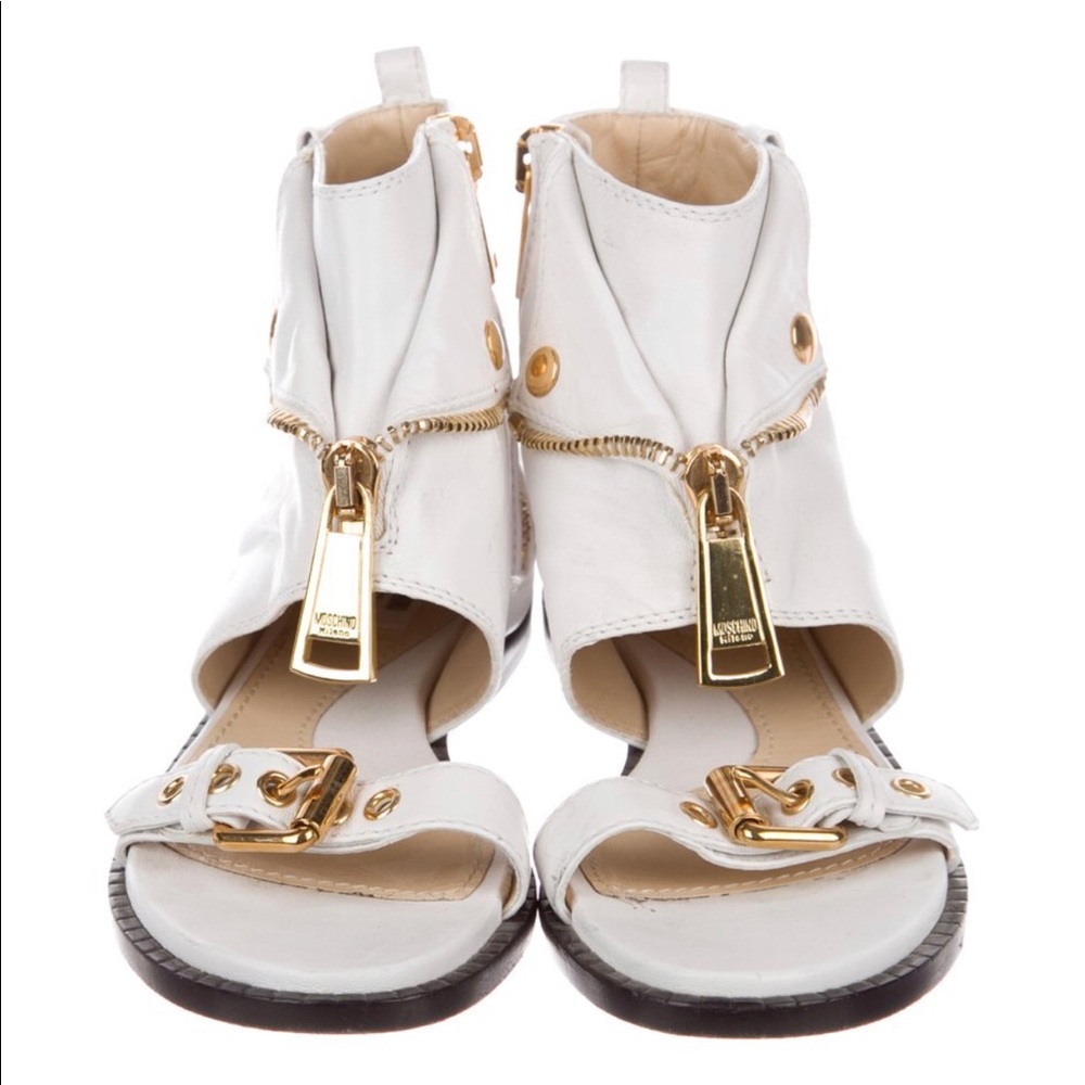 Moschino Motorcycle Zipper Sandal, White
